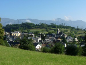 Vue-sur-arcizans-depuis-le-camping-les-chataigniers-mini